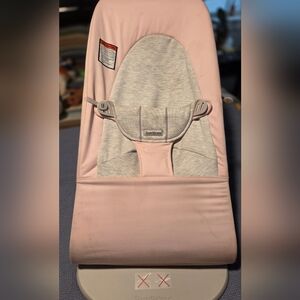 BabyBjorn Light Pink and Gray Baby Bouncer